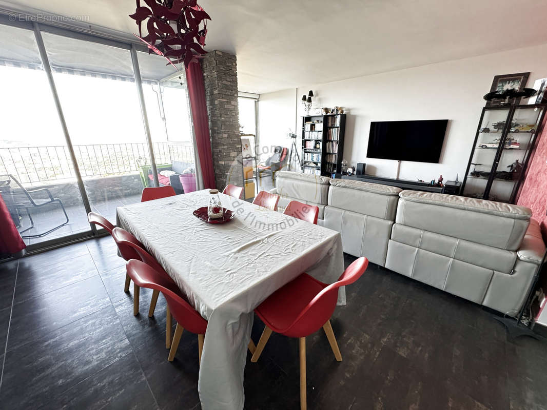 Appartement à MARSEILLE-9E