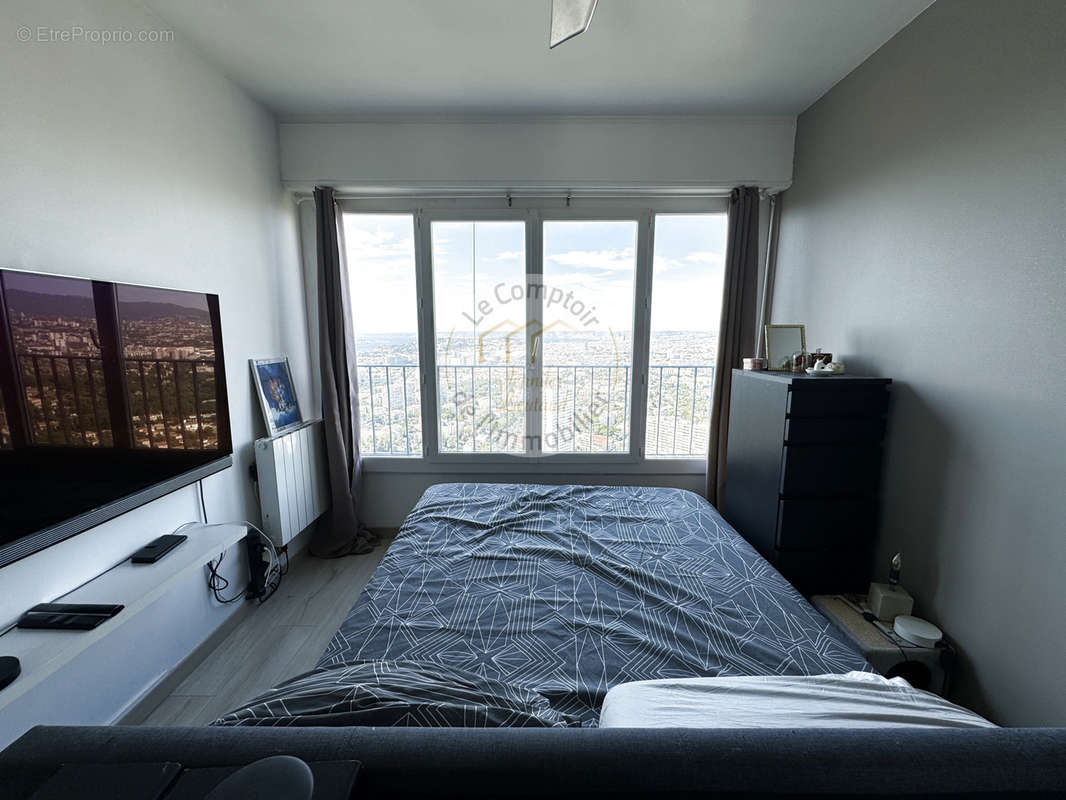 Appartement à MARSEILLE-9E