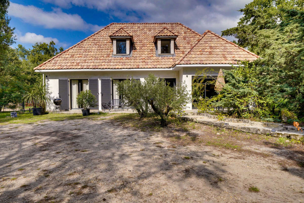 Maison à SAINT-SELVE