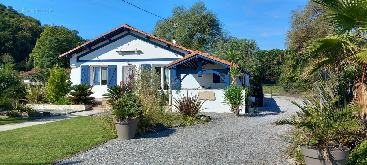 Maison à MOUGUERRE