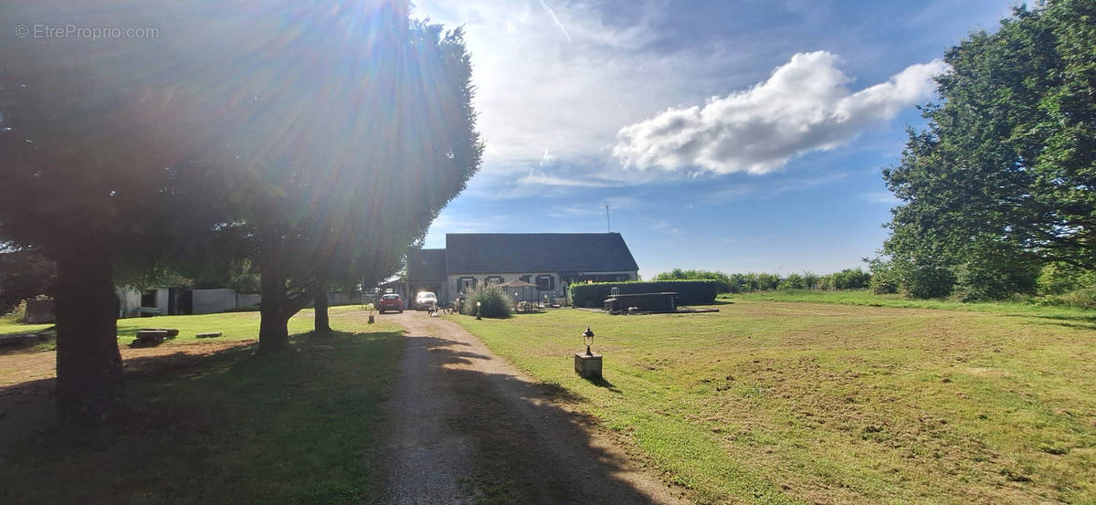 Maison à VILLECHETIVE