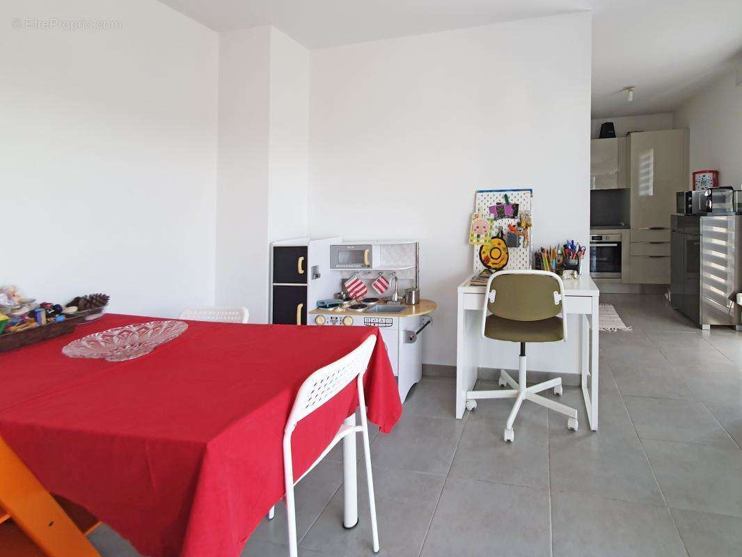 Appartement à VILLENEUVE-LOUBET