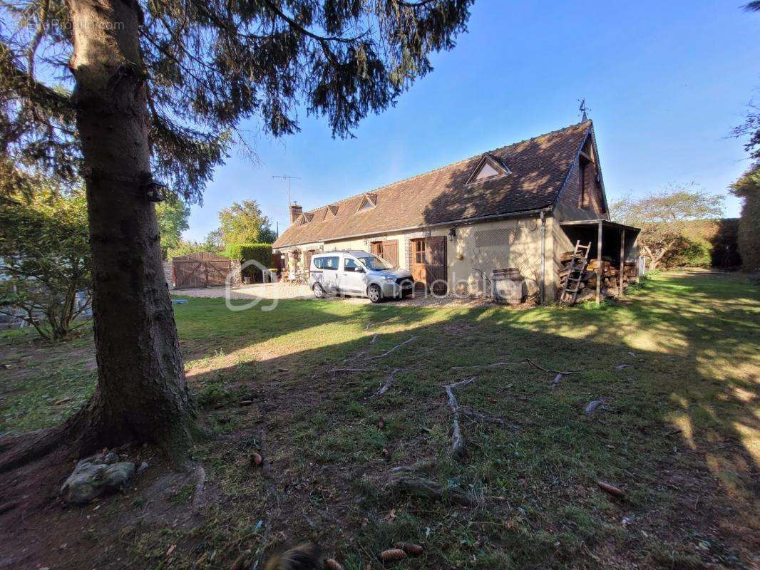 Maison à BREUX-SUR-AVRE