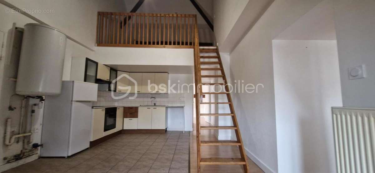 Appartement à TIL-CHATEL