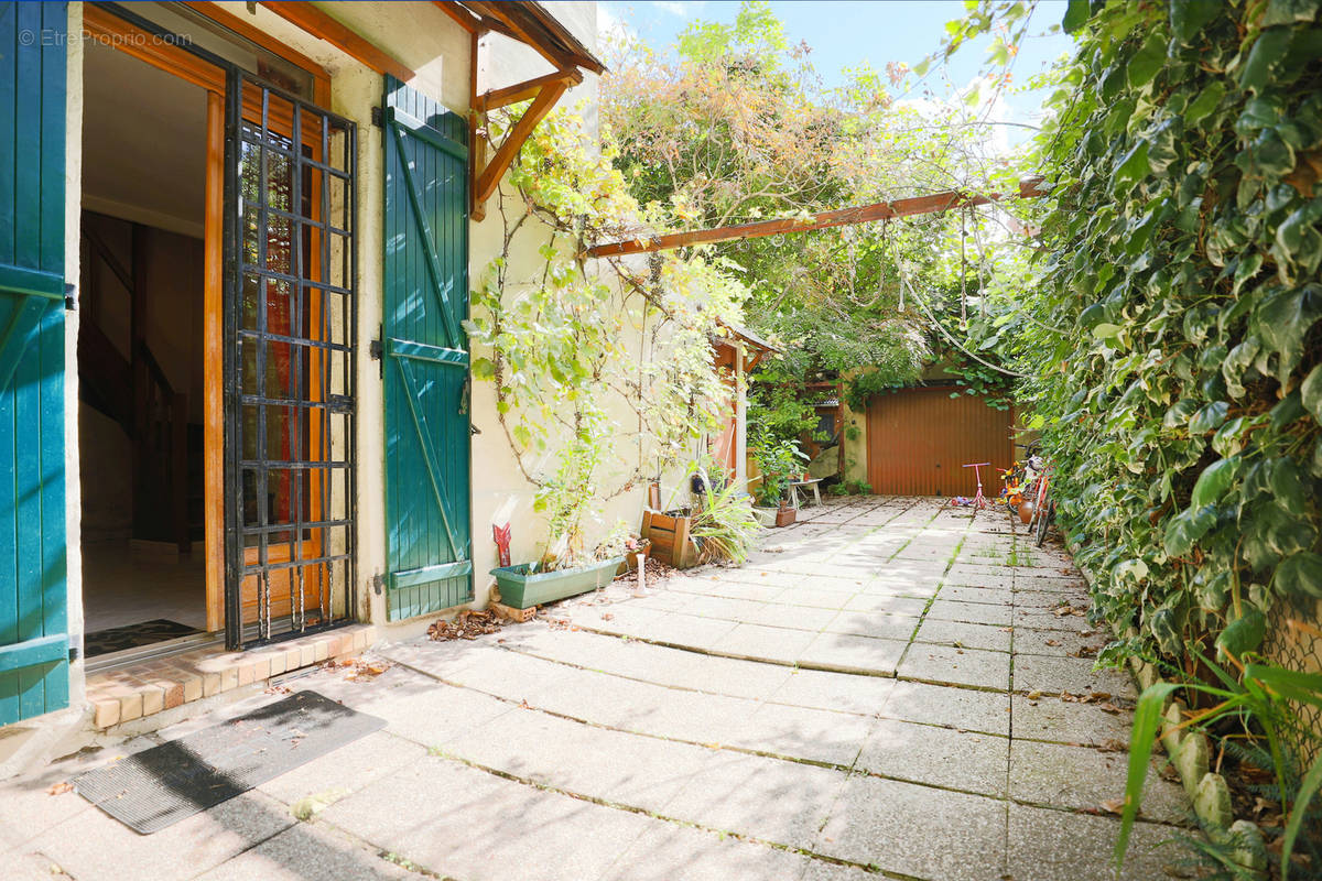 Maison à MONTREUIL