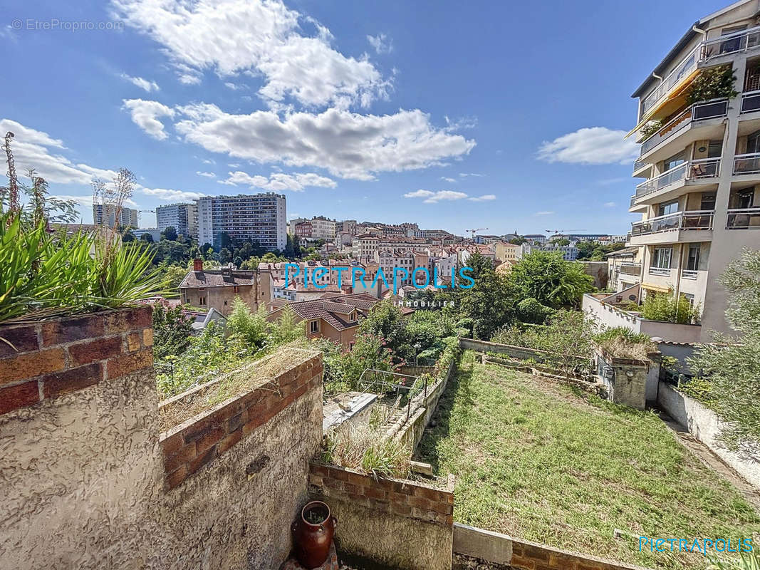 Appartement à CALUIRE-ET-CUIRE