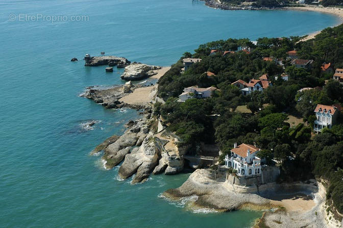 Maison à VAUX-SUR-MER