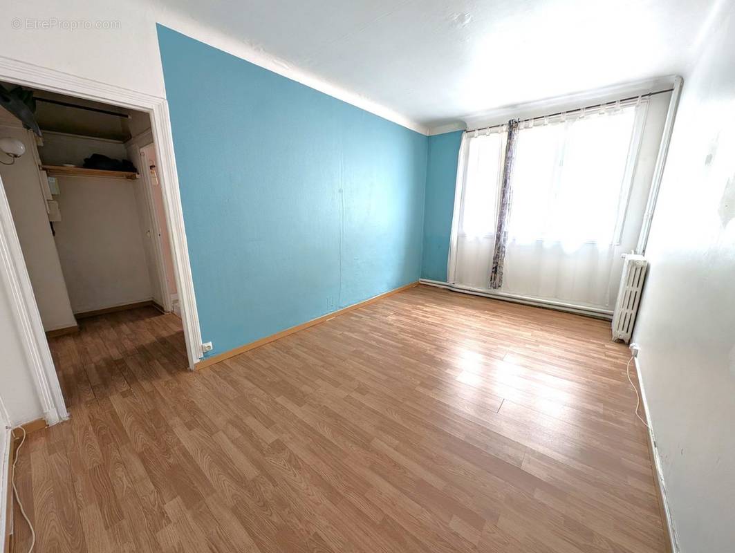 Appartement à PARIS-20E