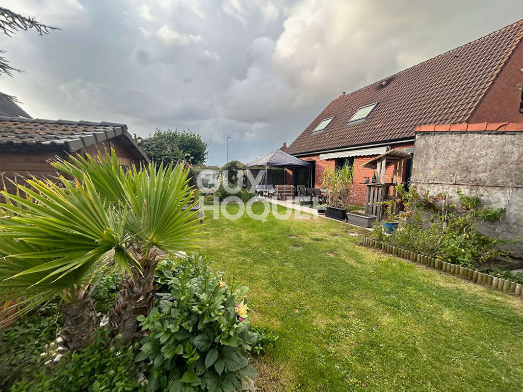 Maison à OYE-PLAGE