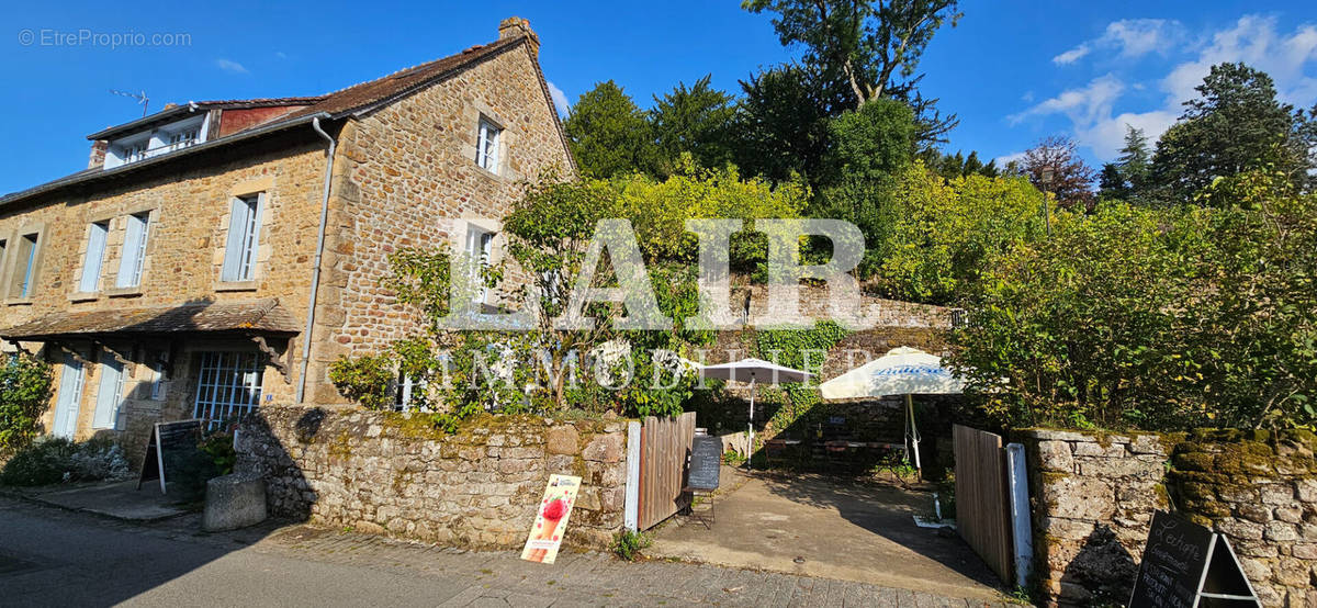 Maison à SAINT-CENERI-LE-GEREI