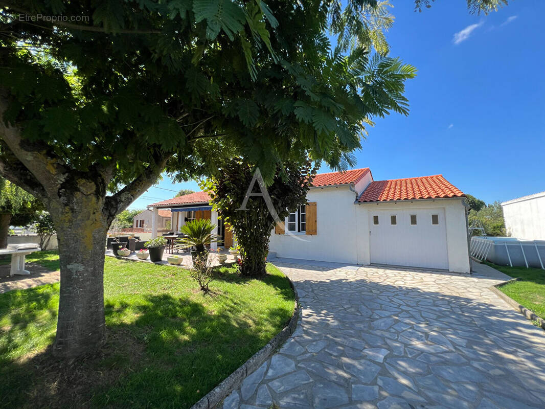 Maison à PORT-DES-BARQUES