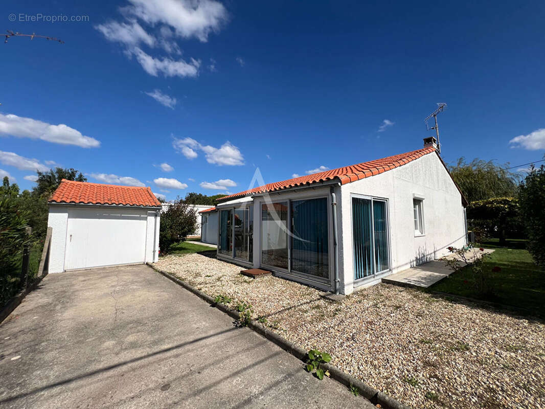 Maison à PORT-DES-BARQUES