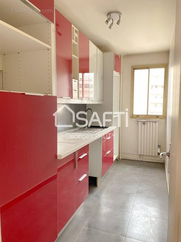 Photo 1 - Appartement à MONTROUGE