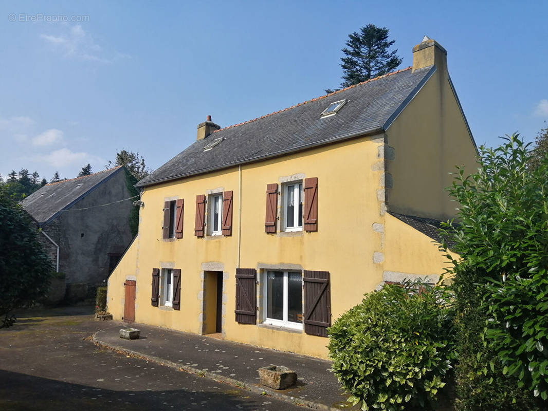 Maison à LANDREVARZEC