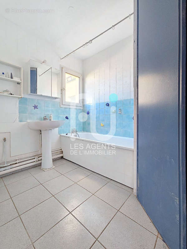 Appartement à ASNIERES-SUR-SEINE