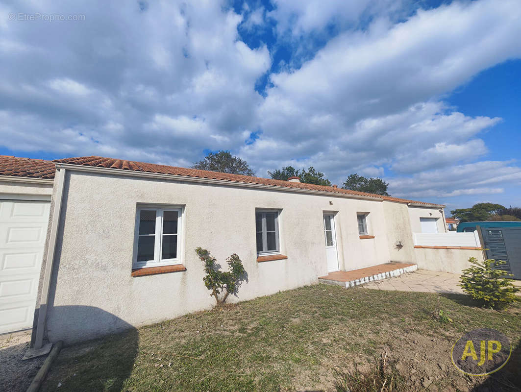 Maison à L&#039;AIGUILLON-SUR-MER