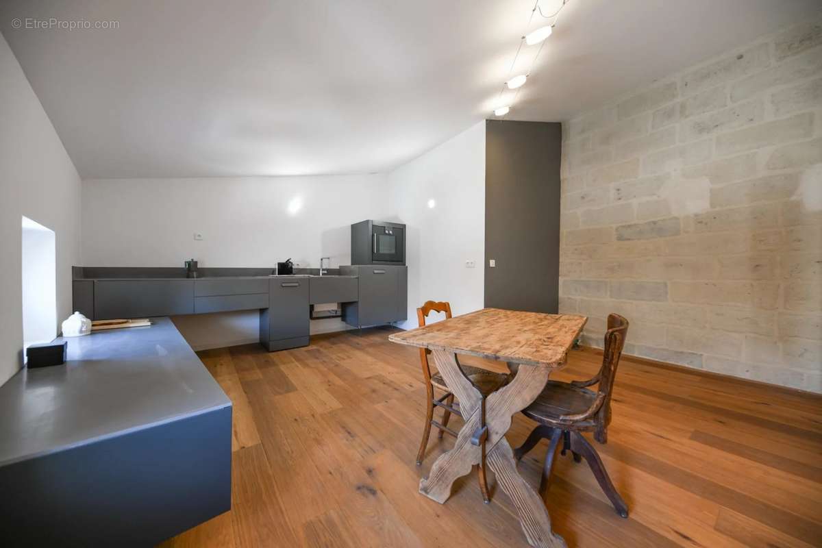 Appartement à UZES