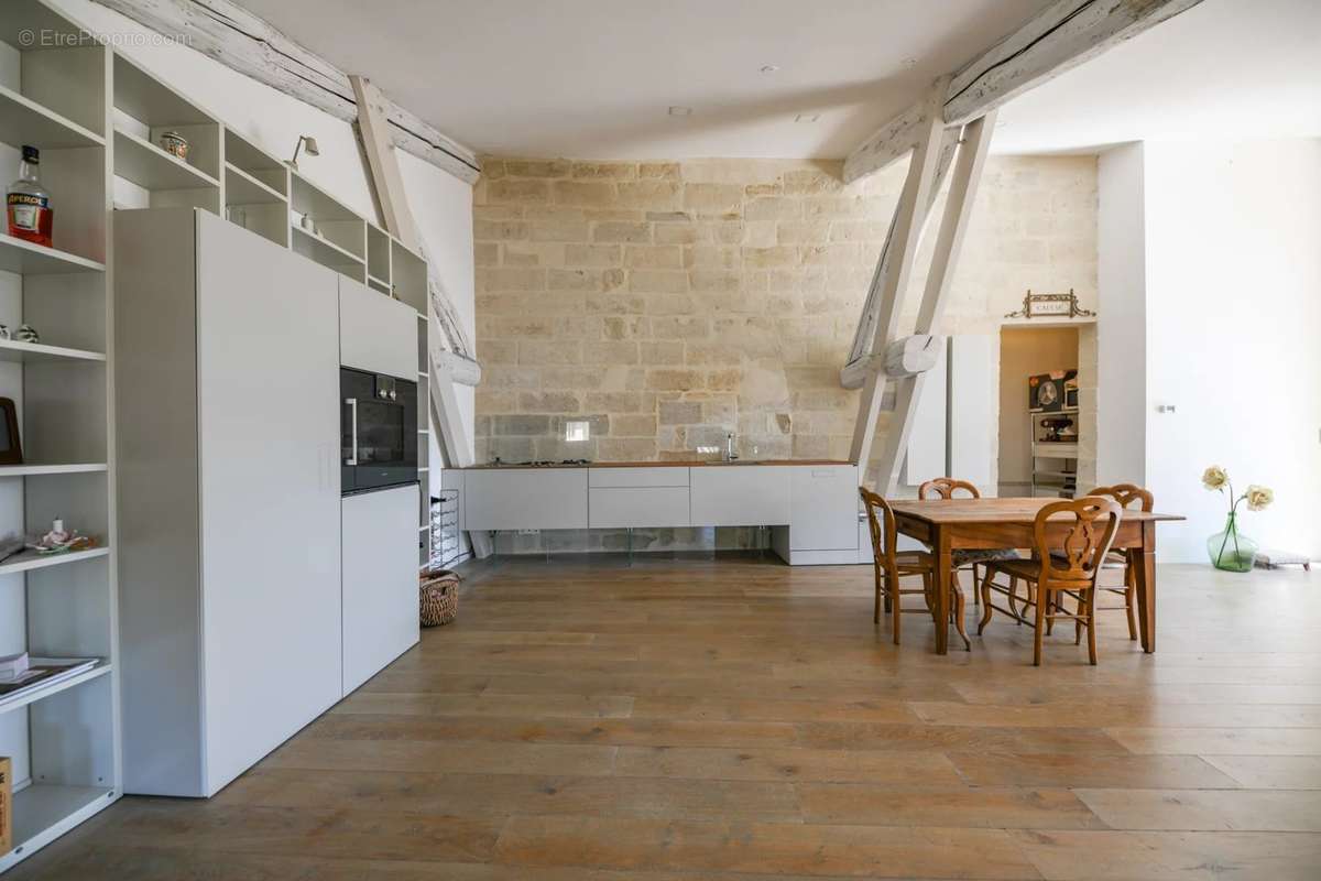 Appartement à UZES