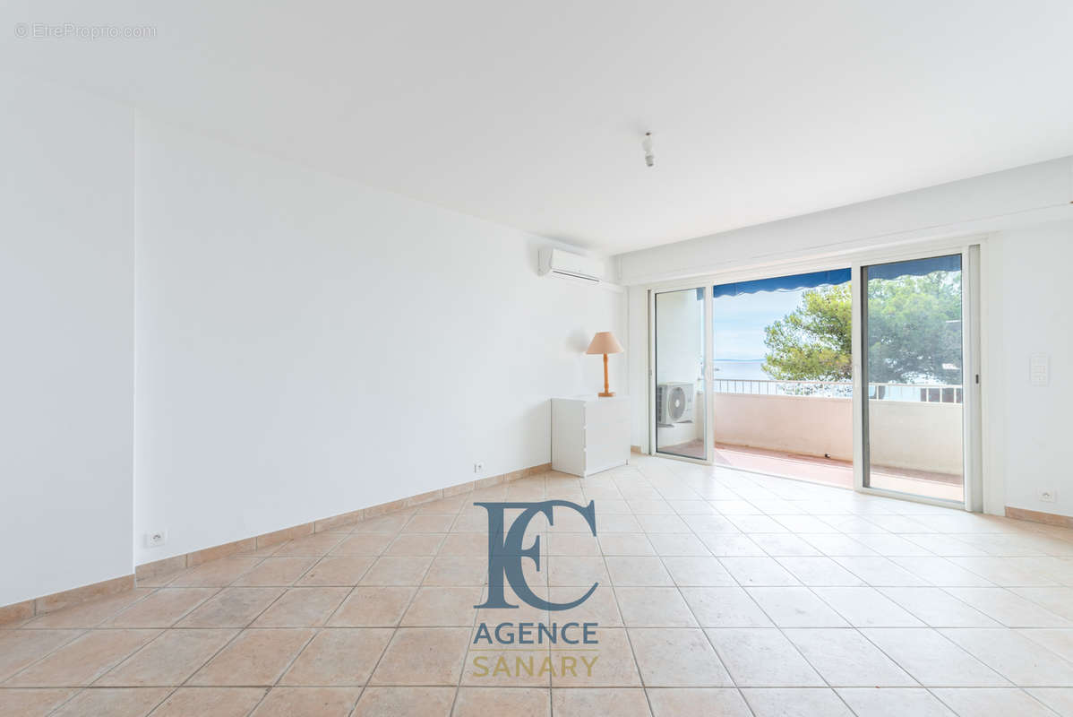 Appartement à HYERES