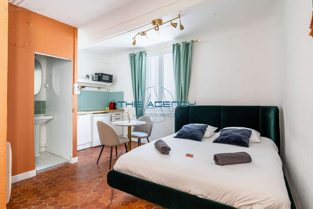 Appartement à MARSEILLE-2E