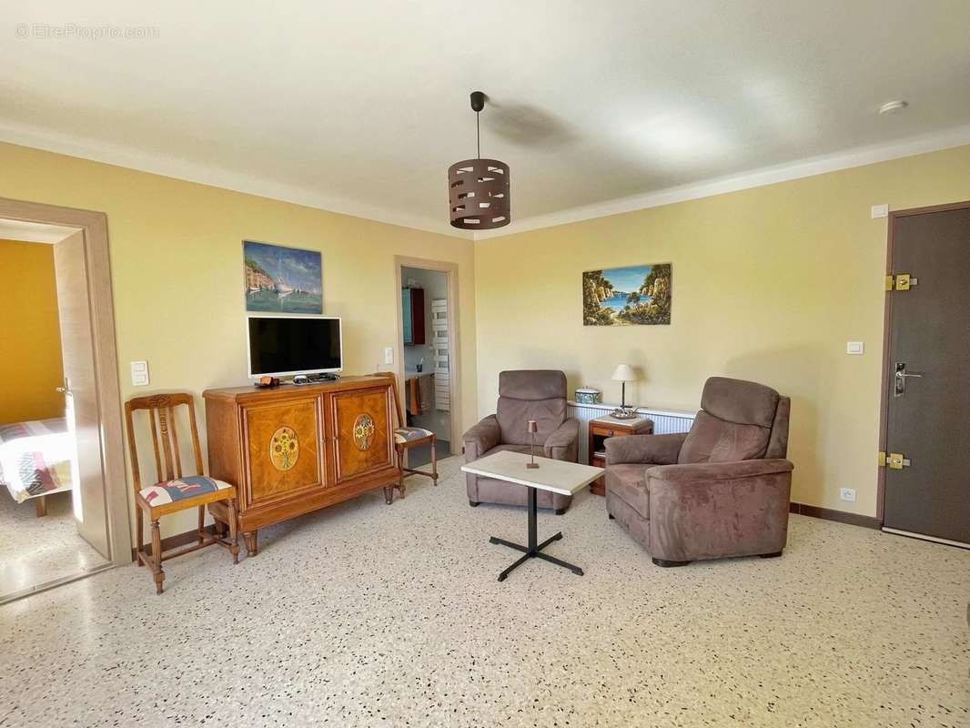 Appartement à HYERES