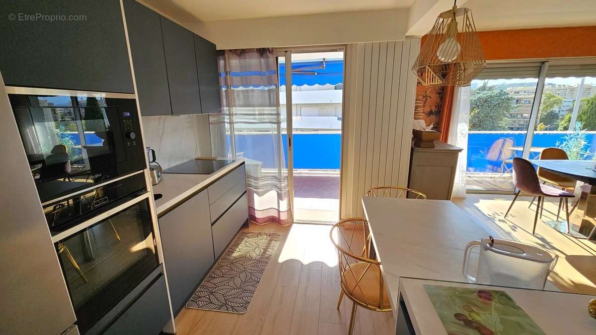 Appartement à CAGNES-SUR-MER