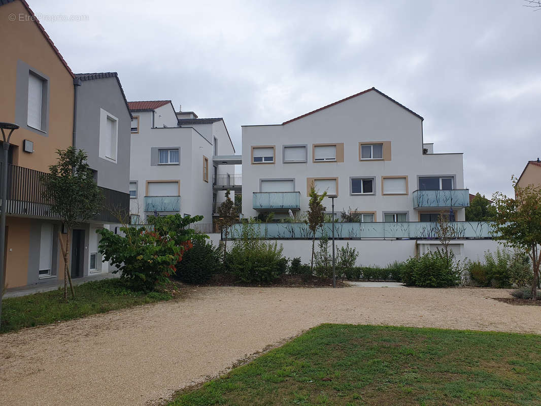 Appartement à SAINT-OUEN-L&#039;AUMONE