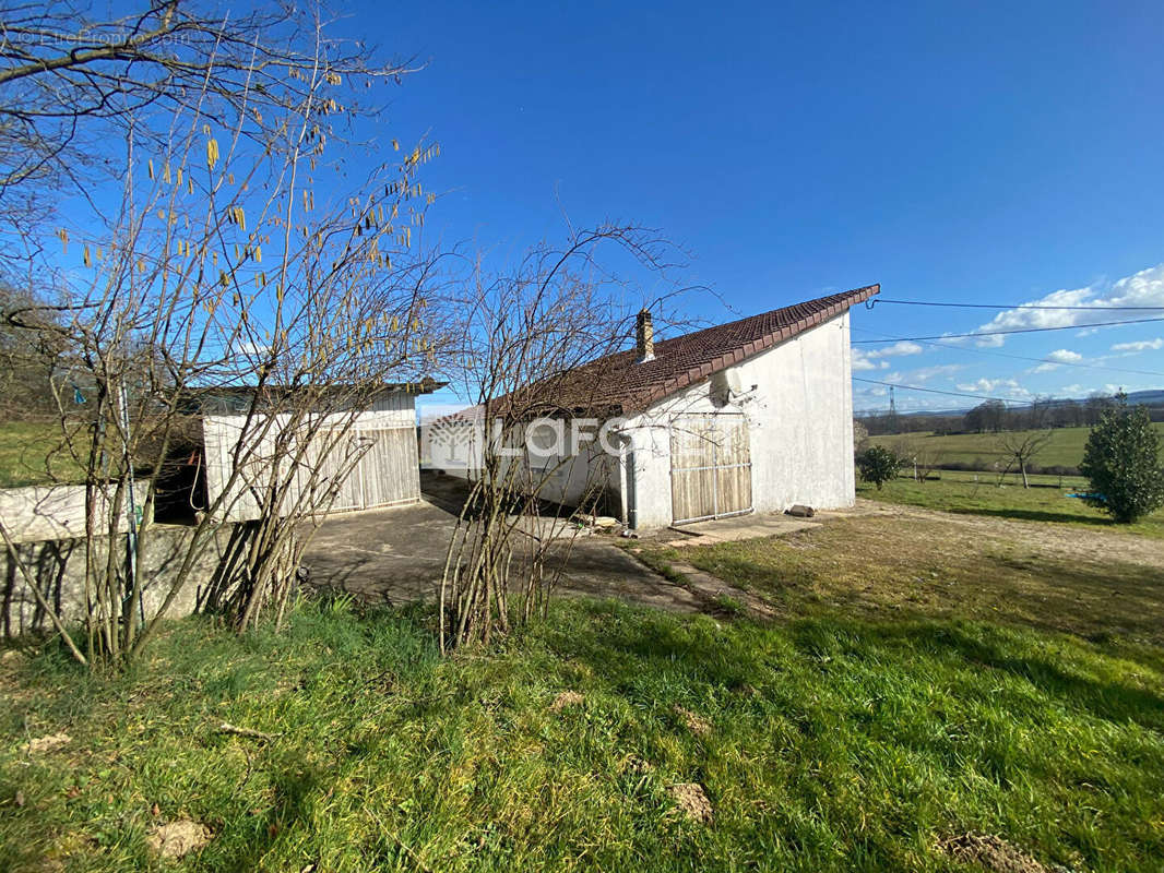 Maison à COUSANCE