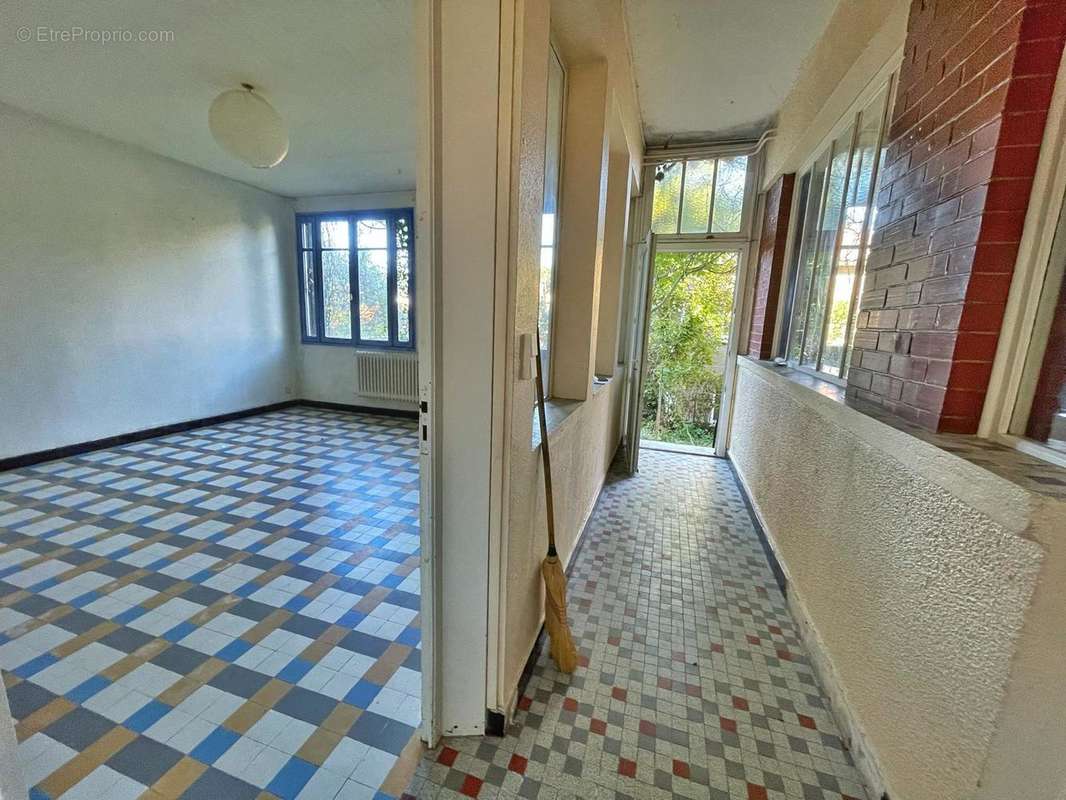   - Appartement à AUBENAS