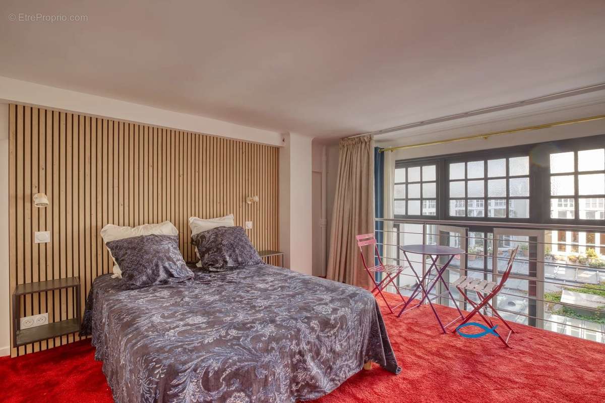 Appartement à PARIS-6E