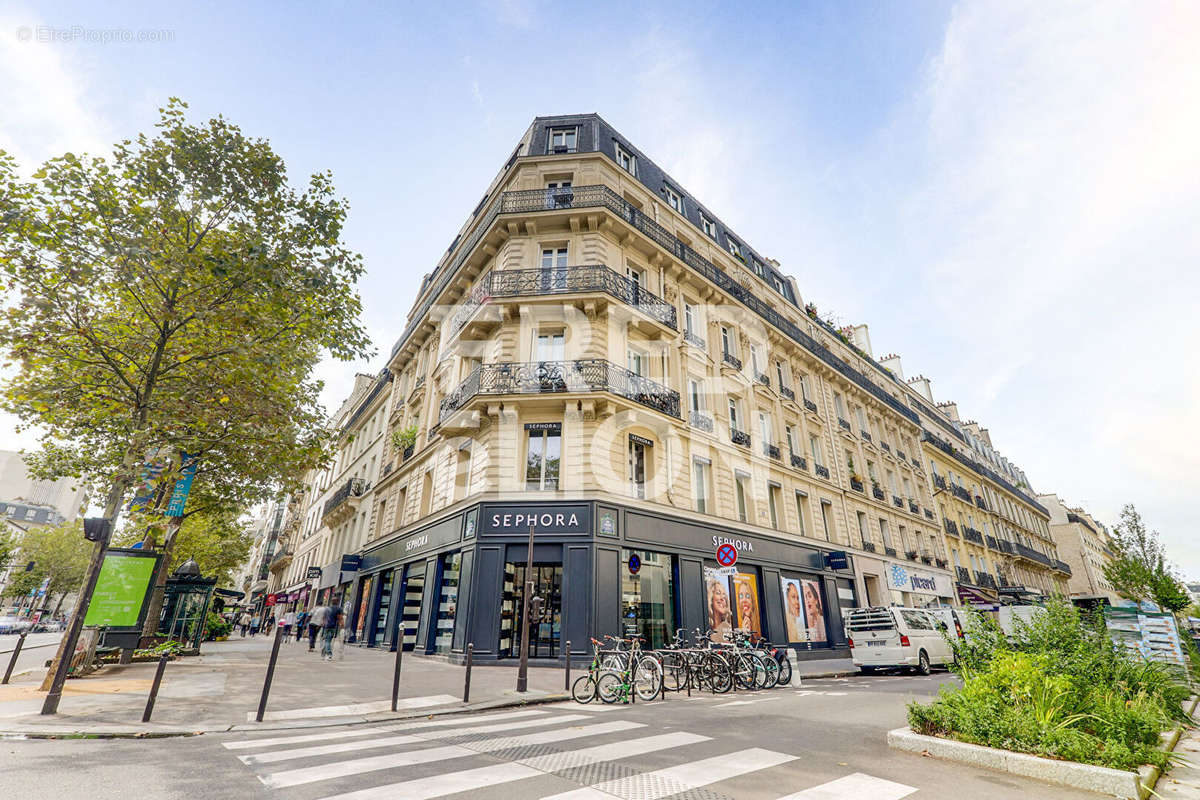 Appartement à PARIS-14E