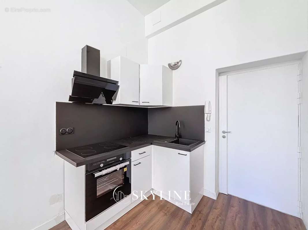 Appartement à MARSEILLE-1E