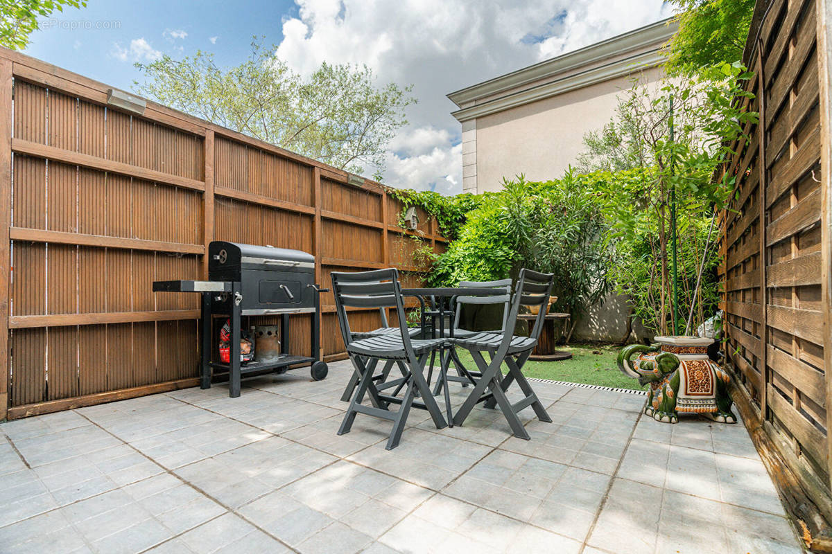 Appartement à LE PERREUX-SUR-MARNE