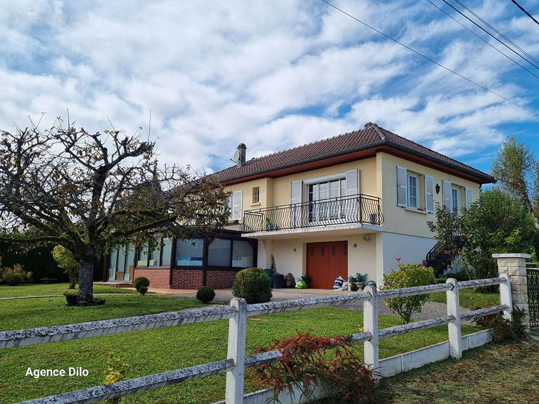 Maison à NEUVY-SAUTOUR