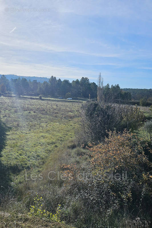 Terrain à CAMPS-LA-SOURCE