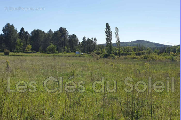 Terrain à CAMPS-LA-SOURCE