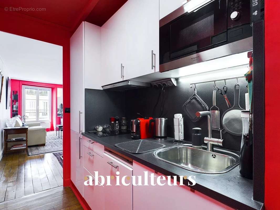 Appartement à PARIS-1E