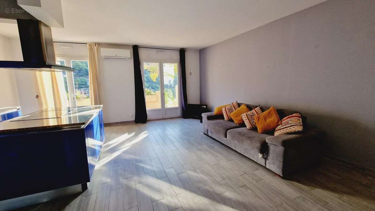 Appartement à ROQUEBRUNE-CAP-MARTIN