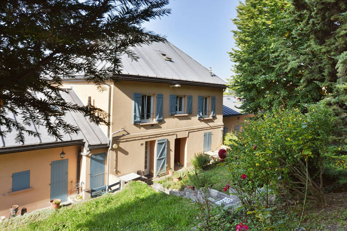 Appartement à VILLENEUVE-SAINT-GEORGES