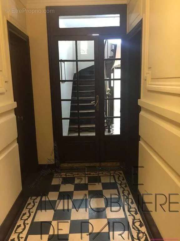 Appartement à PARIS-15E