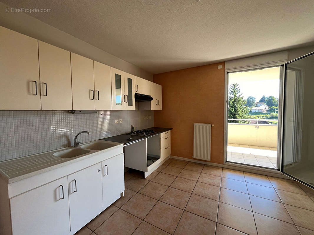 Appartement à RIVES