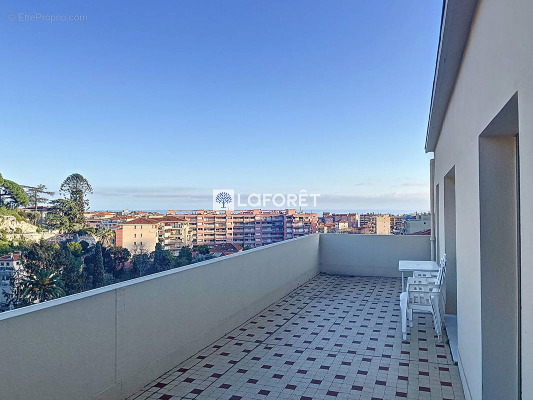 Appartement à MENTON