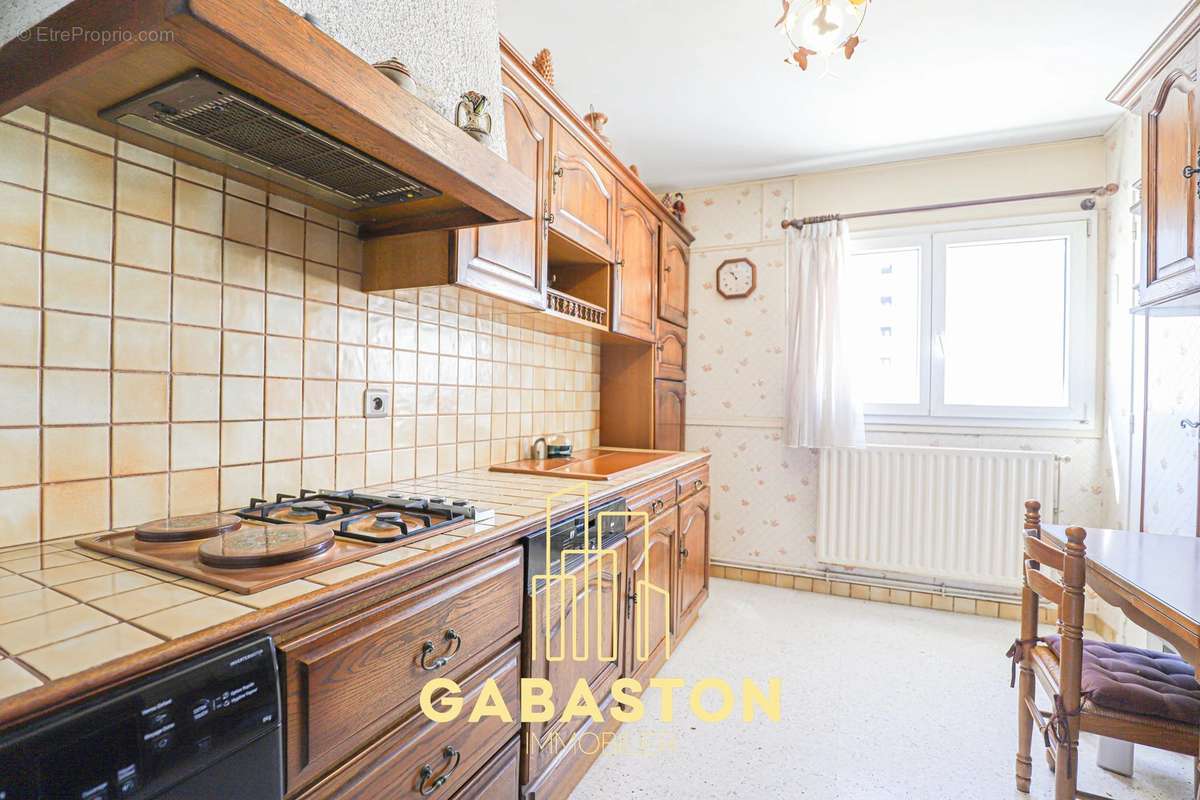 Appartement à MARSEILLE-9E