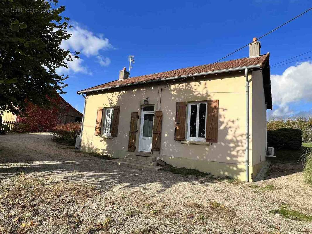 Maison à GUEUGNON