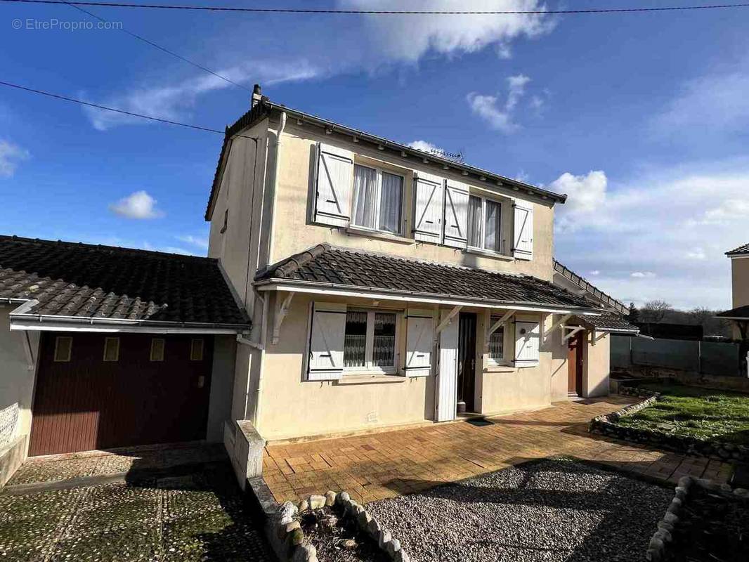 Maison à GUEUGNON