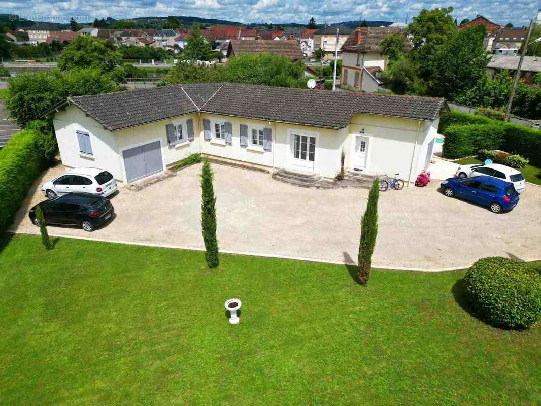 Maison à GUEUGNON