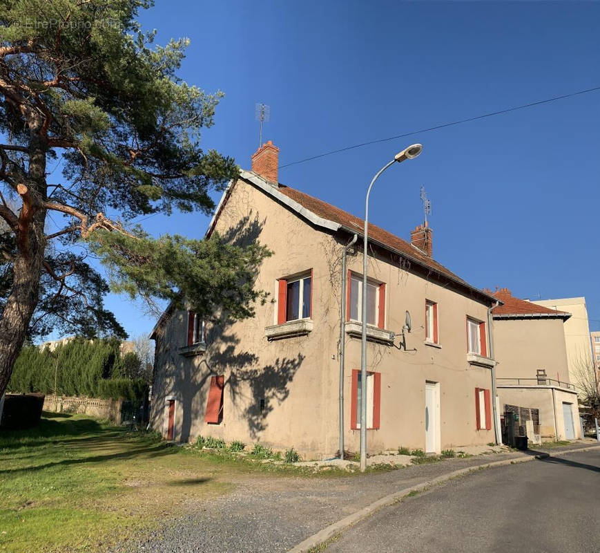 Maison à GUEUGNON