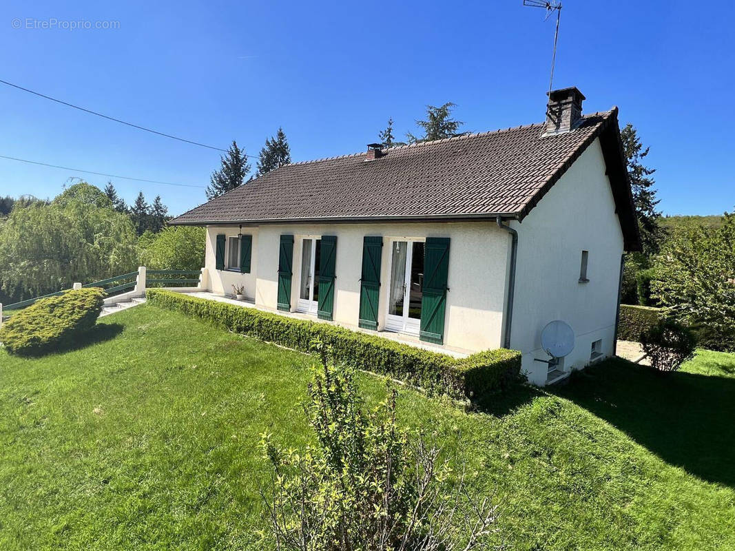 Maison à VENDENESSE-SUR-ARROUX