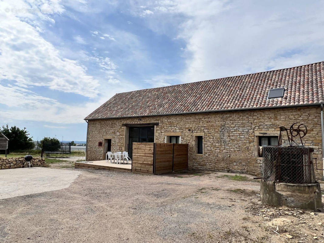 Maison à PARAY-LE-MONIAL