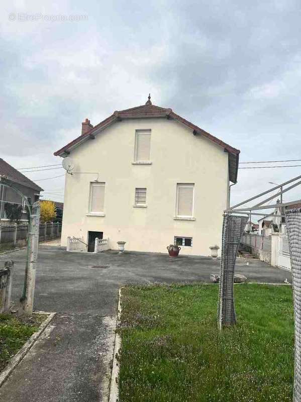 Maison à GUEUGNON